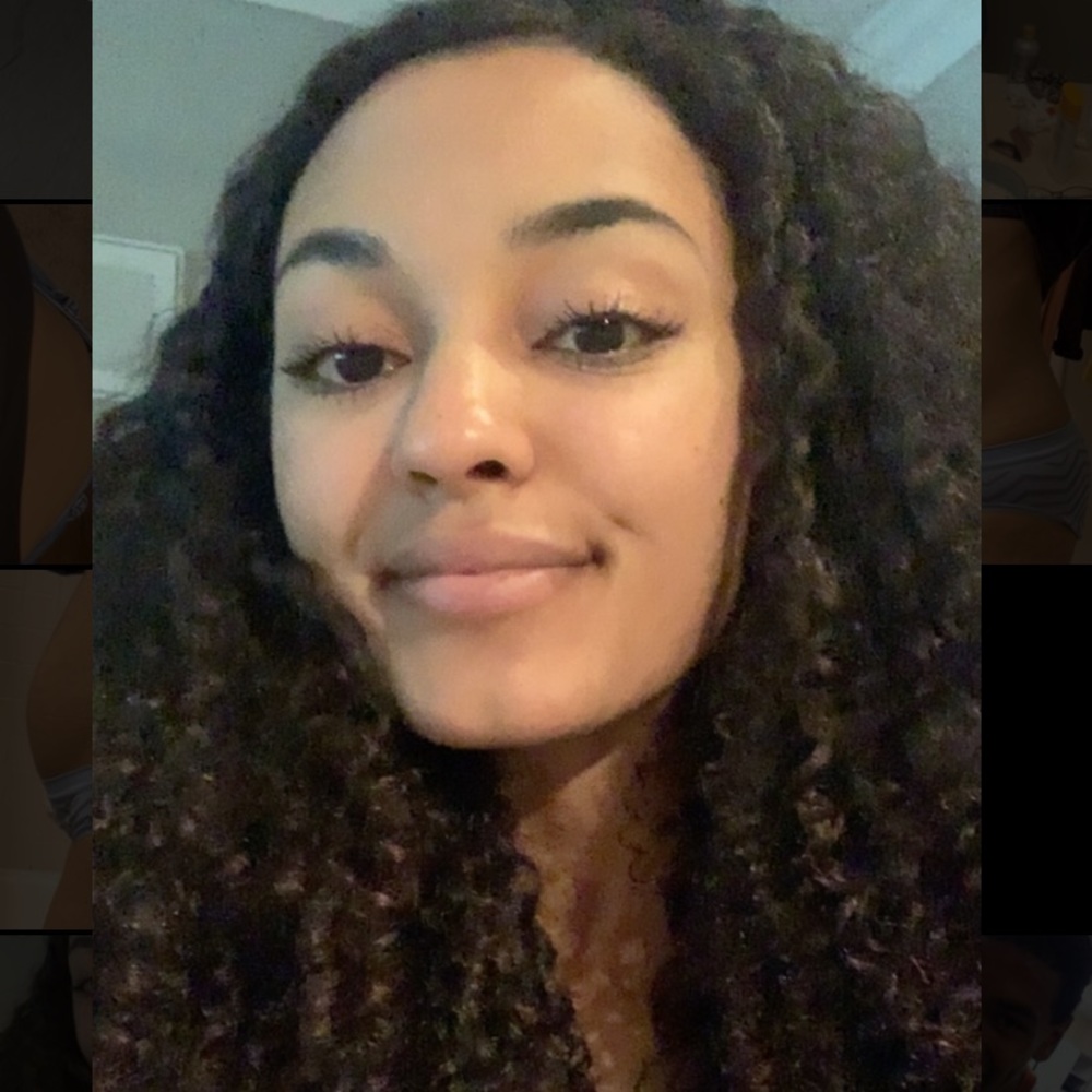 Meet your Posher, Marisa